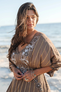 Verano bohemio bordado a mano Maxi vestido rayón tela cuello en V noche media manga vestido para damas largo Maxi vestido para mujer - Product Image 6