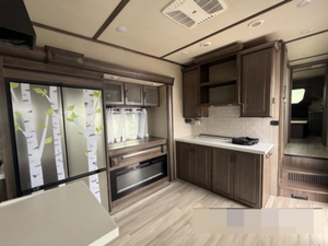 NUEVA RV G-R-A-N-D RV DESIGN S-O-L-I-T-U-D-E 280RK-R MODELO 2022 DE ALTO RENDIMIENTO DISPONIBLE PARA LA VENTA - Product Image 4