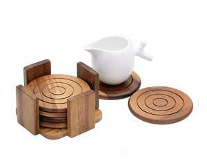 Sous-verres en bois naturel conçus pour la sécurité quotidienne de la table dans les salles à manger et les bureaux - Product Image 1