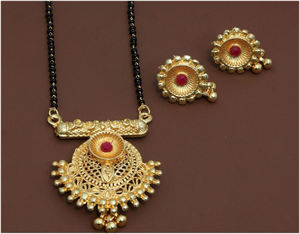 Stylish Black <b>Beads</b> Mangalsutra With Designer Pendant for Bridal and Festive Occasions at Export Prices - Product Image 2