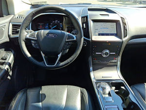 SUV Crossover EDGE Titanium 2020 Usado en Excelentes Condiciones con Tracción en las Cuatro Ruedas - Product Image 5
