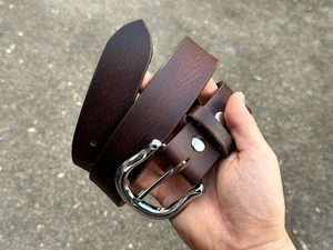 Cinturón de cuero clásico negro Cuero de grano completo Snap-on Personalizado 100% Piel de vaca genuina con broches Borgoña LMB-0001 - Product Image 4