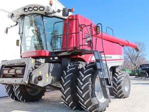 Moissonneuse-batteuse Massey Ferguson 9560 / Moissonneuse-batteuse d'occasion pour l'agriculture - Product Image 4