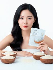 Maschera Viso in Foglio al Miele e Riso con Vitamina C, Idratante e Illuminante, con Acido Ialuronico, Minerali e Glicerina, Funzioni Rivitalizzanti - Product Image 4