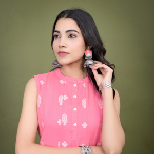 Colección Exclusiva de Diseñador: Kurtis Rama de Algodón Puro de Manga Corta Estilo Verano para Mujer, Corte A, Listos para Usar, con Estilo Étnico y a la Moda - Product Image 1
