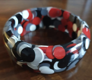 Gran oferta, brazalete de resina para mujer, pulsera con abalorio, joyería hecha a mano, joyería de moda, regalo para ella - Product Image 1