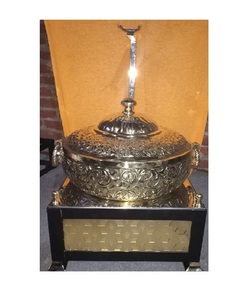 Brass Ciborium with Shiny Golden Finished Religious Decorative Vessel for Catholic Church Altar Mass Liturgical Holy Communion - Product Image 2