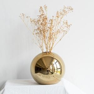 Vase végétal en or et vase à fleurs Design personnalisé fait à la main Meilleur décor intérieur et design fait main Idéal pour la décoration intérieure - Product Image 3