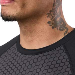 Haut de compression durable à manches longues pour hommes, idéal pour l'entraînement MMA, la salle de sport et le fitness - Product Image 5