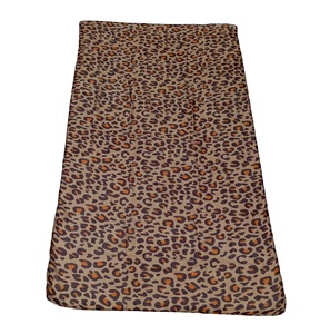 Châle en lin modal 100% pour femmes de créateur Impression numérique animale Couleur tendance Matériau souple Conception polyvalente Meilleure qualité Vente d'écharpes - Product Image 1