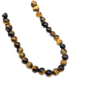 Collier en résine pour femmes de luxe au design unique, fait à la main, mode quotidienne, meilleure vente de collier de perles en résine, perles colorées - Product Image 1