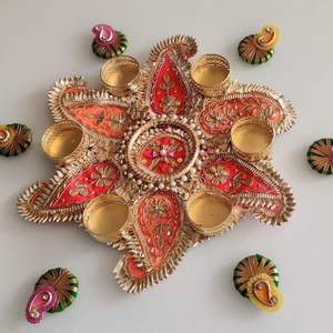 Vibrant Big Thali Candle Holder for Festive Home Decor Beautiful Graduation and Father's Day Celebrations <b>Inviting</b> Atmosphere - Product Image 3