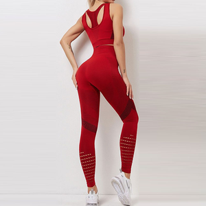 Marque privée Ensemble de yoga pour femmes Respirant Léger Séchage rapide Vêtements de sport deux pièces Toutes les tailles disponibles à la vente - Product Image 6
