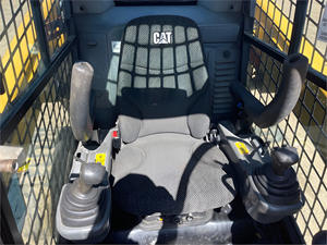 Cheapest Deal Skid Steer 2016 CATERPILLAR 262D EPA Skid Steer with Diesel Engine Good Condition - Product Image 5