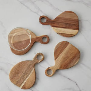 Posavasos de madera hecho a mano con diseño de tabla de cortar pequeña para té o bebidas - Product Image 1
