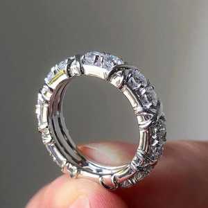 Bague de mariage en or blanc 14 carats faite à la main, magnifique forme ronde, pierre de laboratoire cultivée, éternité complète, bague de fiançailles pour elle - Product Image 5