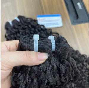 Extensions de cheveux humains vietnamiens 100% naturels, texture bouclée premium, sans perte ni nœuds, très demandées - Product Image 5