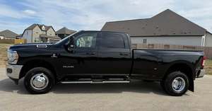 Seminuevo Clean 2020 Ra-m 3500 crew CAB Laram-ie Pick-up 4D - Product Image 3