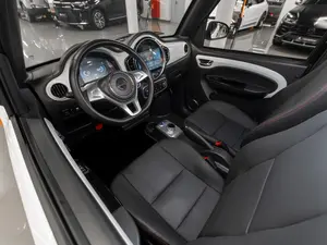 Eoynxc City M.2 Sedán 2025, Batería de Litio, Neumáticos R18, Asientos de Cuero, Cámara Trasera, Techo Corredizo, Pantalla Táctil - Product Image 4