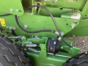 Achetez un presse-rouleaux agricole de qualité supérieure à prix avantageux, livraison rapide, vente en gros de presse-rouleaux à paille et à foin avec roues - Product Image 5