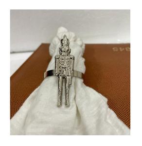 Statue Design Aluminium Métal Rond de Serviette Argent Métal Fini Rond de Serviette Porte-Anneau de Serviette Fête Mariage - Product Image 1