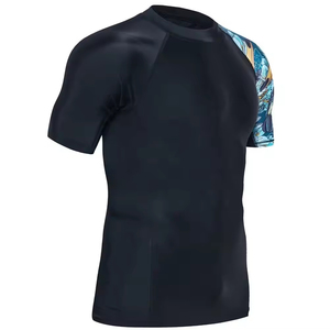 Rashguard Personalizado 2025 de Alta Calidad con Protección UV y Características Transpirables, Spandex/Poliéster, Manga Corta, Logotipo MMA Personalizable - Product Image 4