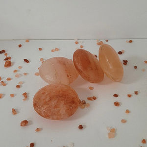 Pierre de massage au sel de l'Himalaya en forme de coeur de qualité supérieure prix direct d'usine sel de l'Himalaya en gros personnalisé - Product Image 3