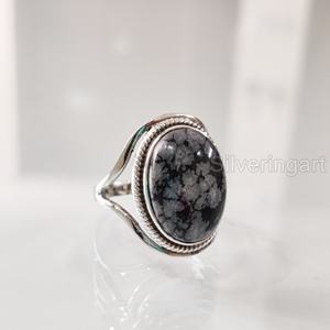 Anillo de Plata de Ley 925 con Obsidiana Natural en Forma de Copo de Nieve para Mujer, Diseño de Joyería para Navidad, Aniversario o San Valentín - Product Image 2