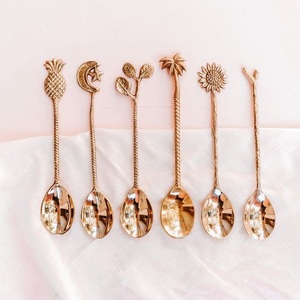 Juego de Cubiertos de utensilios de cocina Diseño de acabado Acero inoxidable Diseño completamente metálico Herramientas de cubiertos de plata Juego de cubiertos brillantes - Product Image 4