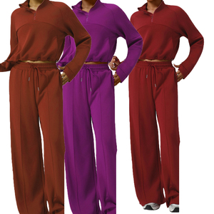 Ensemble de survêtement décontracté personnalisé avec logo OEM pour femmes, sweat-shirt à capuche et pantalon de survêtement de détente, ensemble de survêtement deux pièces pour joggeur - Product Image 1