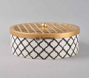 Joyero con incrustaciones de resina hecho a mano a la moda, organizador elegante para almacenamiento de regalos de Tradebyd - Product Image 1