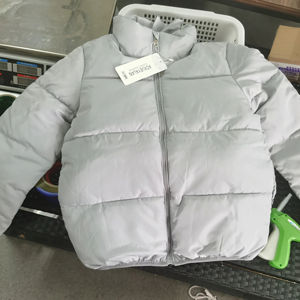 Chaqueta acolchada personalizada ligera para mujeres/niñas Chaqueta larga transpirable OEM bordada decorada con relleno de algodón al por mayor - Product Image 6