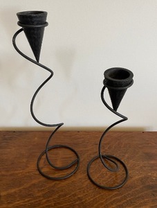 Portavelas de mesa en forma de cono, diseño de resorte de alambre de Metal, Pilar, fácil, portátil, rústico, soporte de vela de Metal para Decoración - Product Image 2