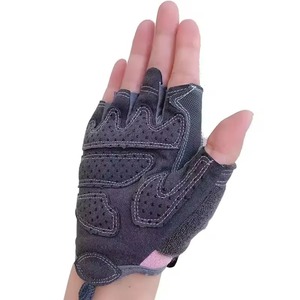 Gants de fitness de haute qualité avec logo personnalisé Meilleur taux Nouveau style Meilleur matériel Bon fabricant Vente en gros pour scènes en plein air - Product Image 2