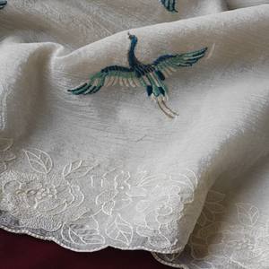 Sari de Tela Pura Crush VASTRA COTTAGE con Borde Bordado de Lucknow y Bordado de Mariposas Combinado con Blusa de Diseño - Product Image 2