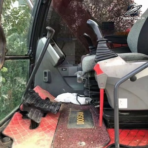 รถขุดตีนตะขาบ Doosan DX75 มือสอง ขนาด 7.5 ตัน บุ้งกี๋ 0.37 ลบ.ม. แบรนด์เกาหลีแท้ รถขุดขนาดเล็กสำหรับงานก่อสร้าง ชั่วโมงการทำงานต่ำ ได้รับการรับรองมาตรฐาน CE - Product Image 4