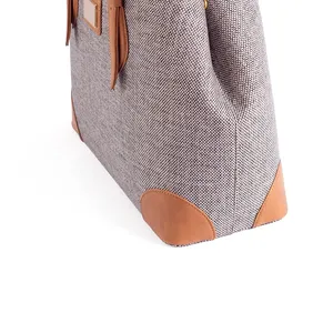 Bolso de mano grande informal Vintage bonito para mujer, bolso de lona OEM, decoración de Metal elegante, correas dobles ajustables, cierre de cuerda - Product Image 4