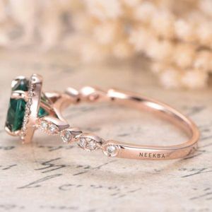 แหวนทองคำขนาด8มม. สีเขียวมรกตทรงกลมสีเขียวมรกตแหวนทองแฮนด์เมดแหวนหมั้น - Product Image 3