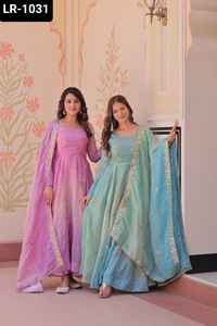 Ropa étnica india Pedding Organza dorada con lentejuelas Multi y Zari Bordado Trabajo Anarkali Vestidos con Dupatta Set para mujeres - Product Image 3