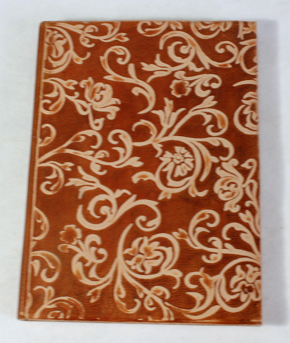 สีน้ำตาล