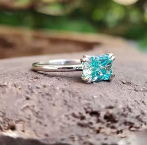 Juego de puntas Solitaire Solo Promise Rings para mujer Hecho en plata de ley 925 y diamantes cultivados en laboratorio - Product Image 4