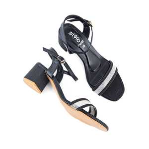 Sandalia de tacón negra FN5903 con detalle elegante - Product Image 1