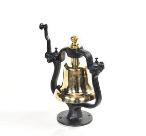 Campana de la Victoria Rectangular de Latón para Exhibición en Casa, Oficina o Entidades Educativas (17.8Lx29.2Wx36.8H Cm) - Product Image 3