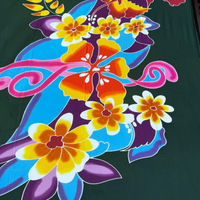 Pareo verde oscuro moderno Bali Pareo Proceso pintado a mano Diseño de flores tropicales Ropa de playa Material de rayón Premium de Indonesia