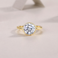 18K Plaqué Or Rond Brillant Coupe Gem Bague De Luxe Fine 925 Bagues En Argent Sterling Moissanite Lunette Réglage Anneaux pour Femmes
