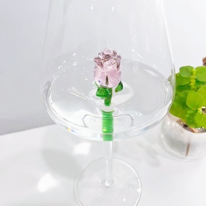 Copa de <span class=keywords><strong>vino</strong></span> de vidrio de borosilicato alto decorada con Rosa soplada a mano elegante, copas reutilizables duraderas para degustación de vinos, nuevo diseño - Product Image 5