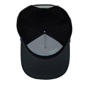 Casquette de baseball structurée à 5 panneaux vierge avec logo personnalisé brodé, trous découpés au laser et cordon de performance – Vente en gros - Product Image 3