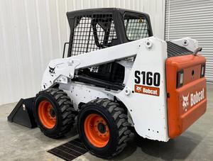 Minicargadora delantera S450 usada, MINICARGADORA Cat con bomba de motor, cilindro hidráulico y accesorios de cubo, MINICARGADORA - Product Image 2