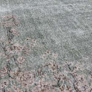 Tapis vintage 6,3 x 9,3 pieds, tapis, tapis à bordure verte en laine - Product Image 5