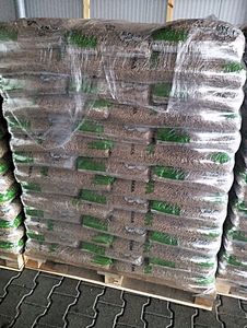 เม็ดเชื้อเพลิงชีวมวลจากไม้สน แคลอรี่สูง ไร้ควัน ไม่ก่อให้เกิดก้อนถ่าน 5800 จูล ระบบทำความร้อนแบบก้อน ขาย - Product Image 4